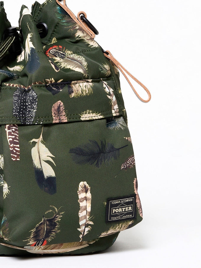 We are pleased to announce the limited release of **PORTER FEATHER CAMO**, a collection that incorporates “feathers,” which have held special significance in hunting culture for centuries, into bags designed for everyday use.